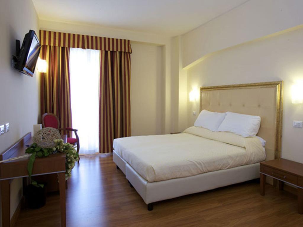 Giotto Hotel & Spa Ассізі Номер фото