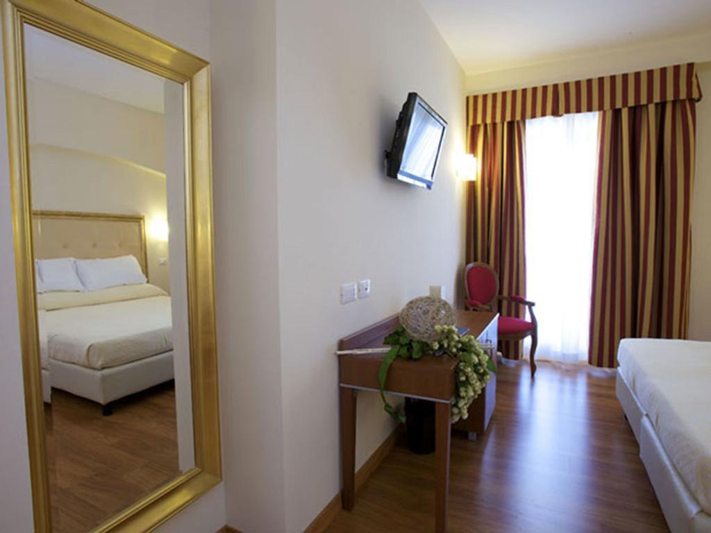 Giotto Hotel & Spa Ассізі Номер фото