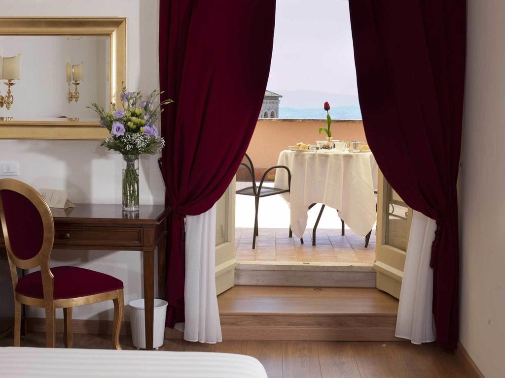 Giotto Hotel & Spa Ассізі Номер фото