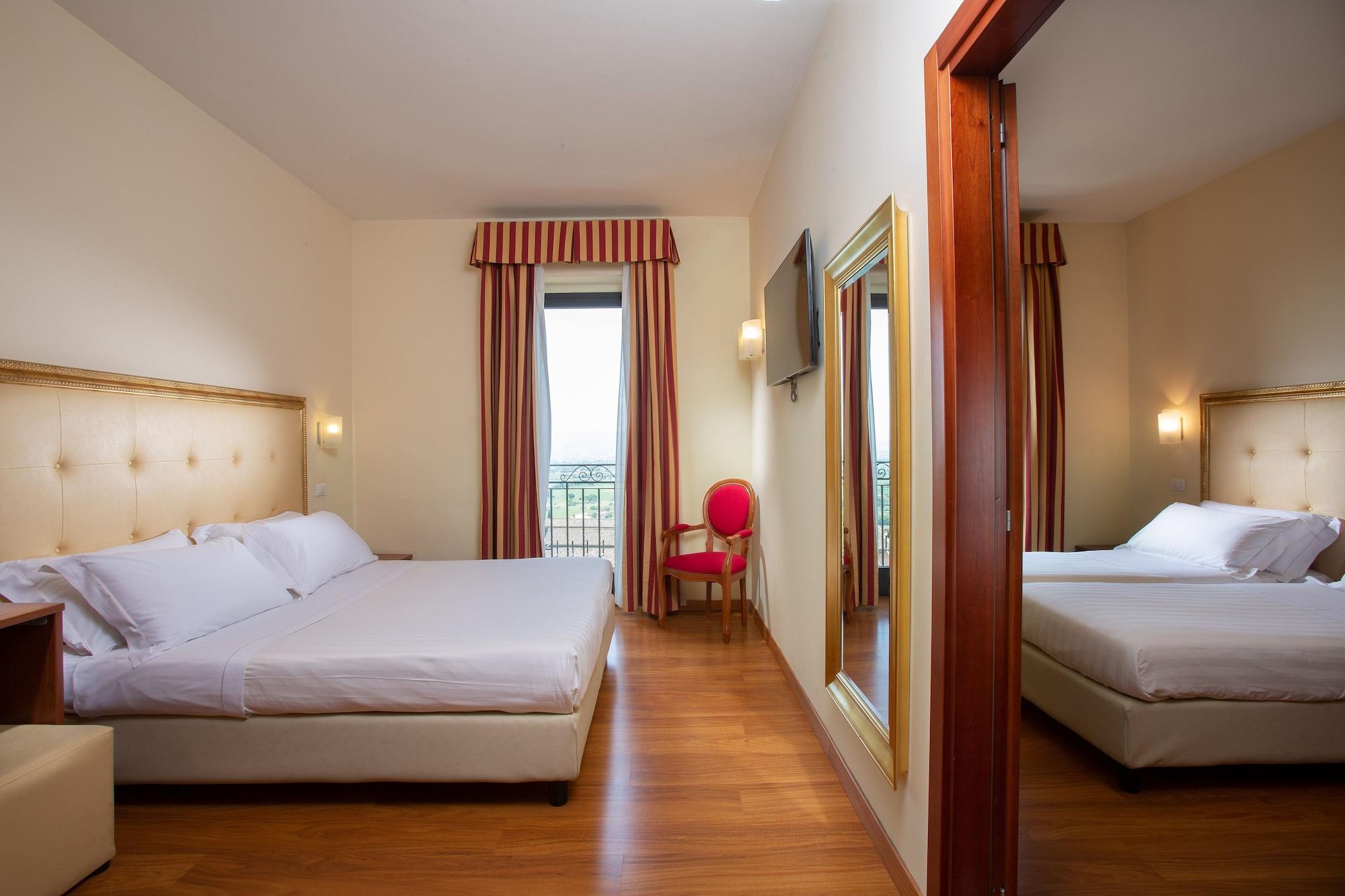 Giotto Hotel & Spa Ассізі Екстер'єр фото